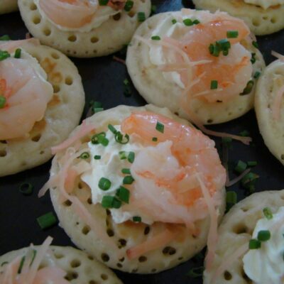 Verrines, brochettes, canapés, petites pièces originales et élaborées pour vos apéritifs et soirées.