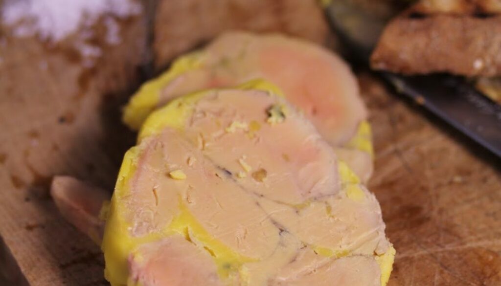 foie-gras-mi-cuit-maison-repas-noel traiteur dimitri